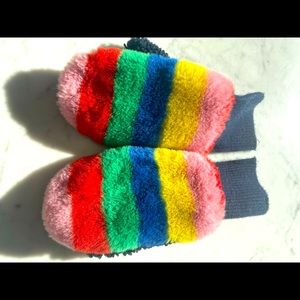 Mini Boden mittens faux fur